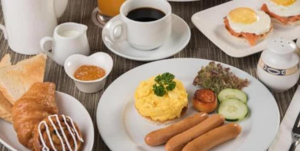 리치먼드 호텔 일로일로 외부 사진